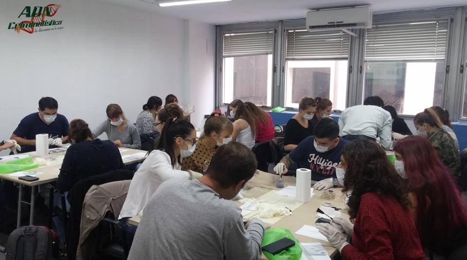 The first workshop for the development of latent papiloscopic traces was carried out,es