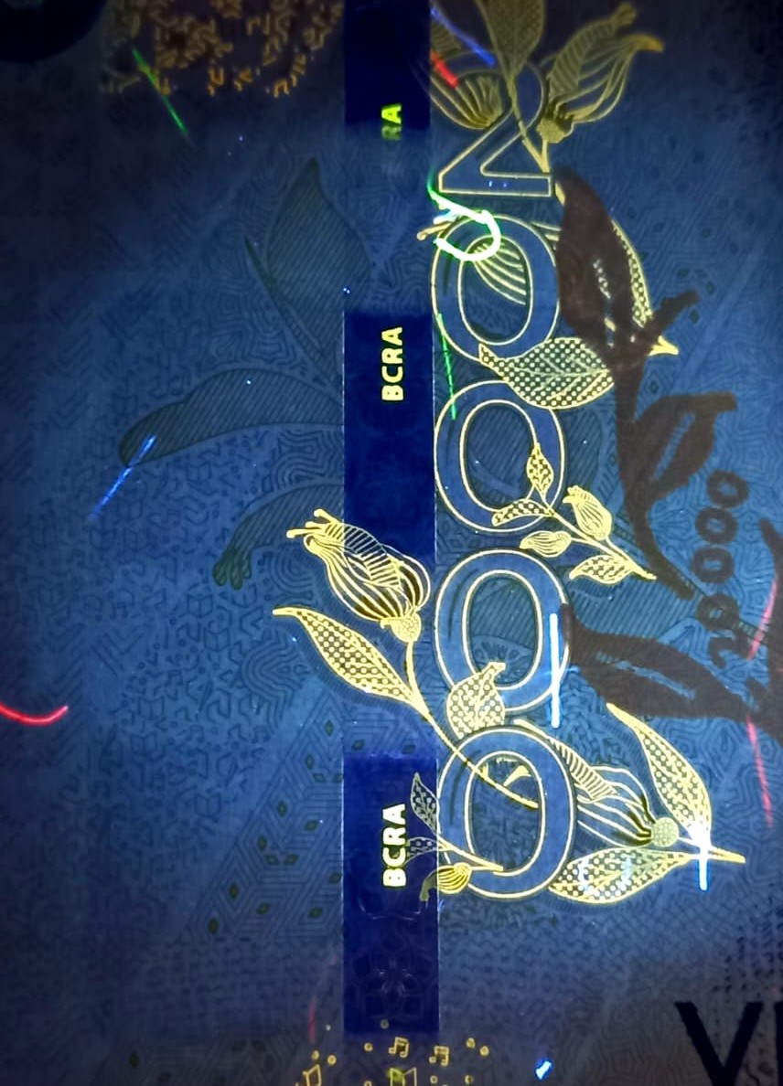 Linterna UV 365nm de alta potencia y carga USB - Imagen 2